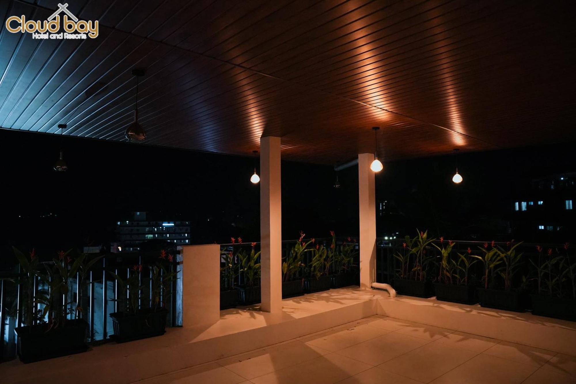 Hotel Cloud Bay Manjeri Экстерьер фото