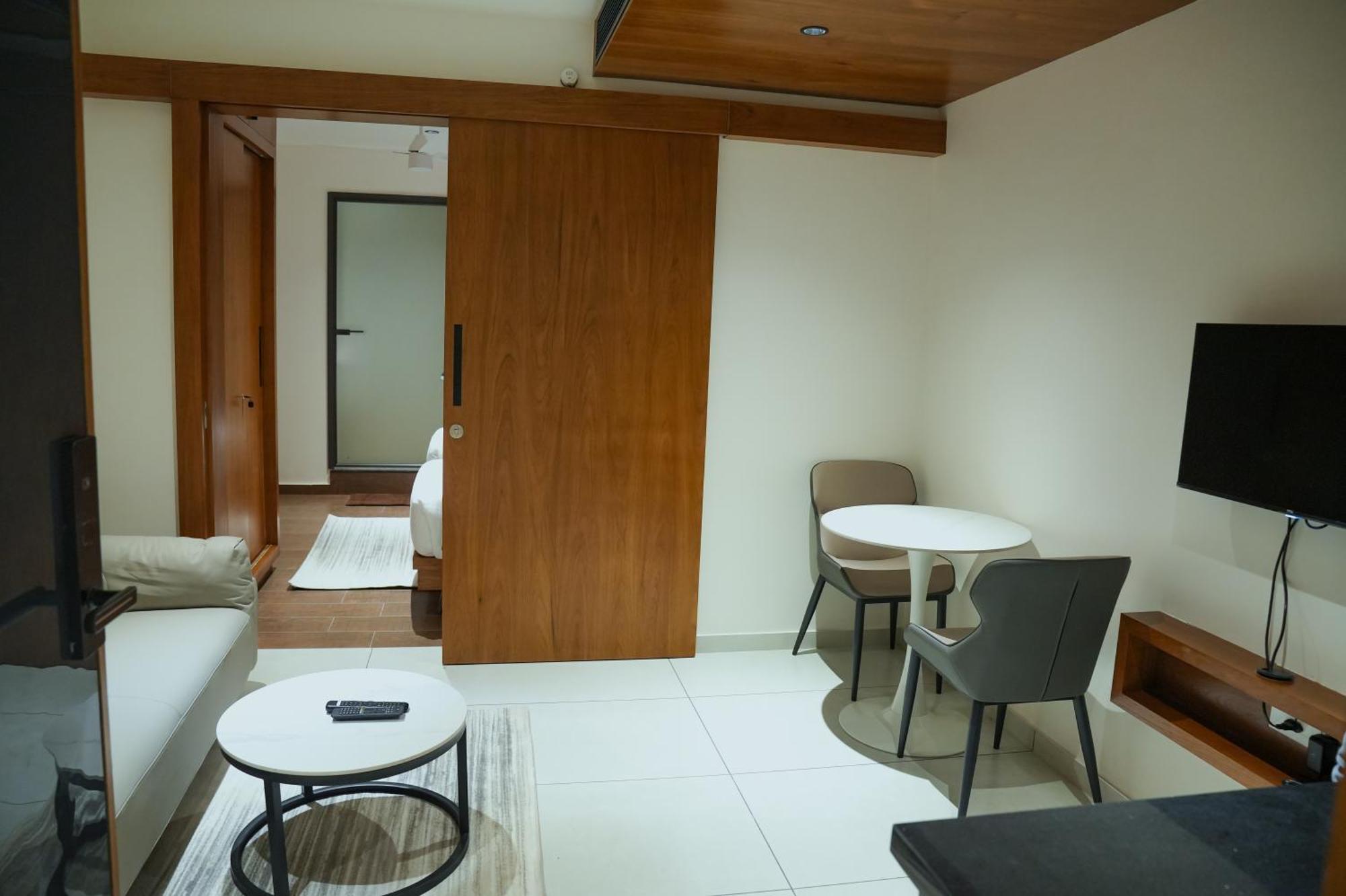 Hotel Cloud Bay Manjeri Экстерьер фото